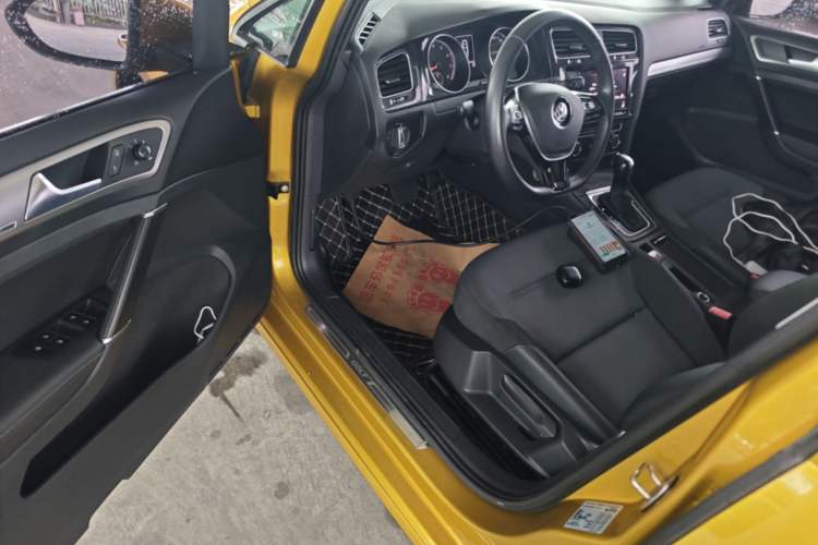Used Volkswagen Golf 2019 1.6L Automatic Comfort Model China V Standard Driver Seat