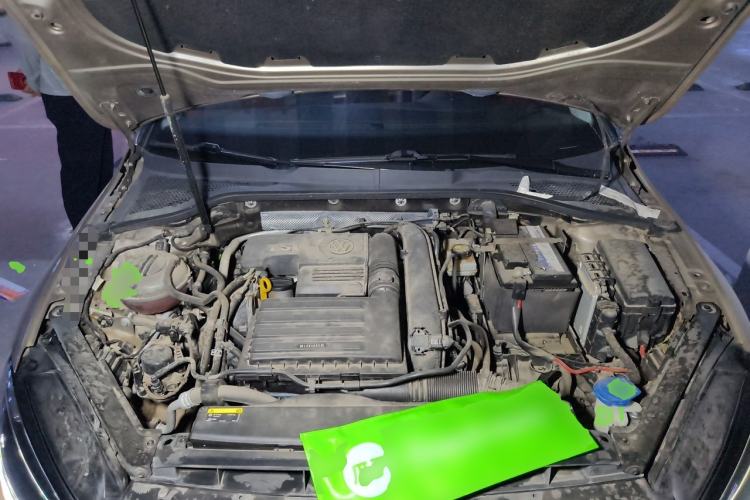 Used Volkswagen Golf 2019 200TSI DSG Comfort & Ambition Edition China VI Standard Engine Bay
