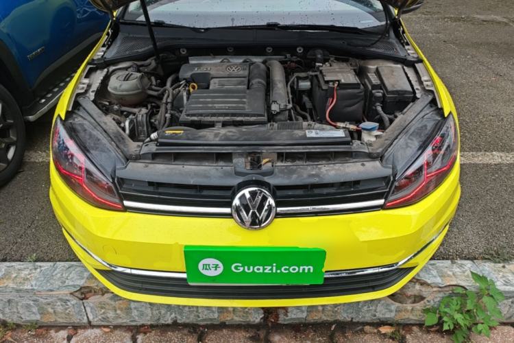 Used Volkswagen Golf 2019 280TSI DSG Luxury Version China V Standard Engine Bay