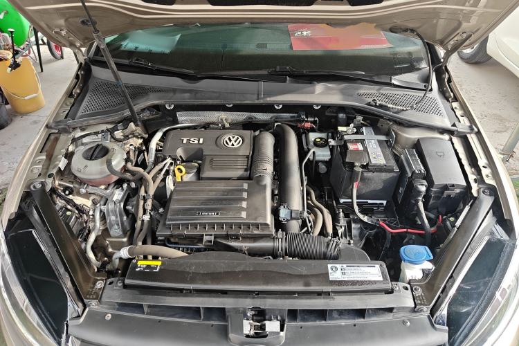 Used Volkswagen Golf 2019 280TSI DSG Comfort Version China V Standard Engine Bay