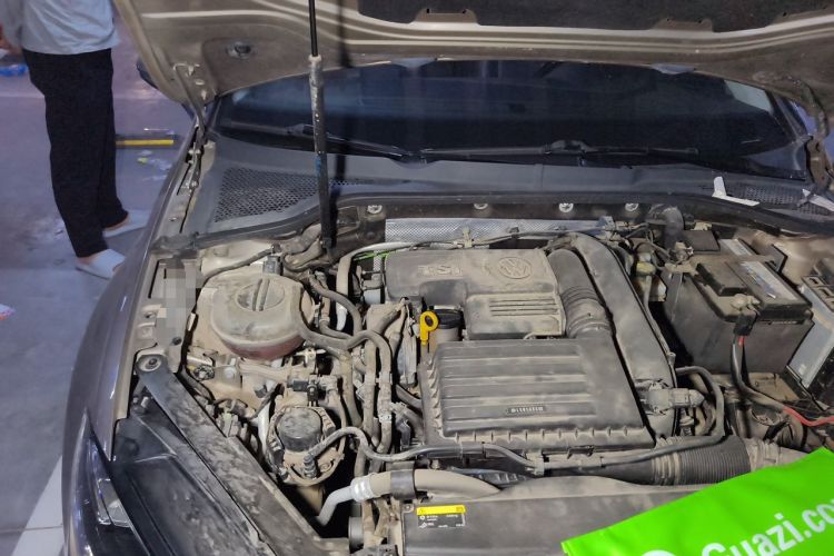 Used Volkswagen Golf 2019 200TSI DSG Comfort & Ambition Edition China VI Standard Engine Bay Right