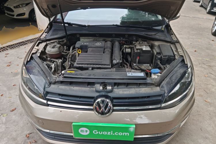 Used Volkswagen Golf 2019 280TSI DSG Comfort Version China V Standard Engine Bay