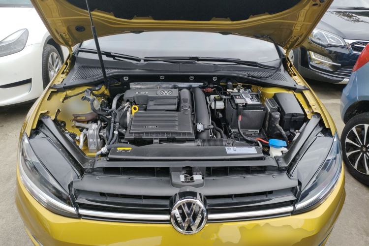 Used Volkswagen Golf 2019 280TSI DSG Comfort Version China V Standard Engine Bay