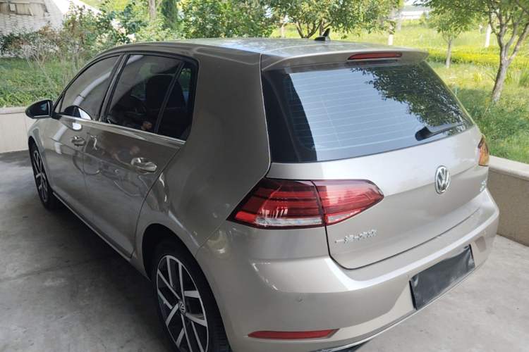 Used Volkswagen Golf 2019 200TSI DSG Comfort & Ambition Edition China VI Standard Exterior 2