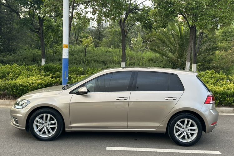Used Volkswagen Golf 2019 280TSI DSG Comfort Version China VI Standard Exterior 9