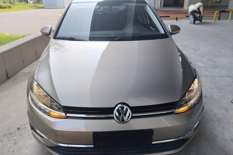 Used Volkswagen Golf 2019 200TSI DSG Comfort & Ambition Edition China VI Standard Front