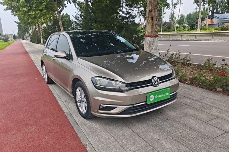 Used Volkswagen Golf 2019 280TSI DSG Comfort Version China VI Standard Front Right 45 Deg
