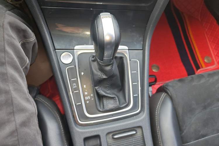 Used Volkswagen Golf 2019 280TSI DSG Luxury Version China V Standard Gear Lever