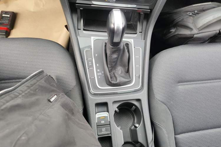 Used Volkswagen Golf 2019 280TSI DSG Comfort Version China V Standard Gear Lever