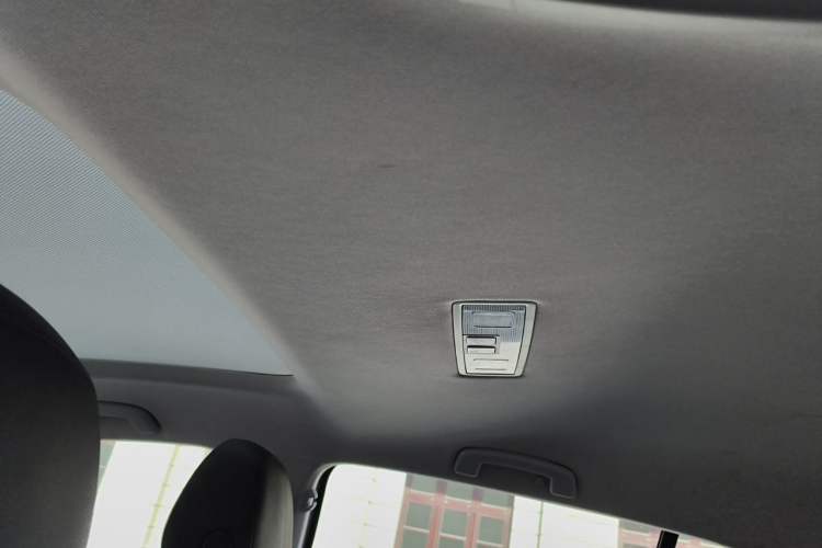 Used Volkswagen Golf 2019 280TSI DSG Comfort Version China VI Standard Headliner