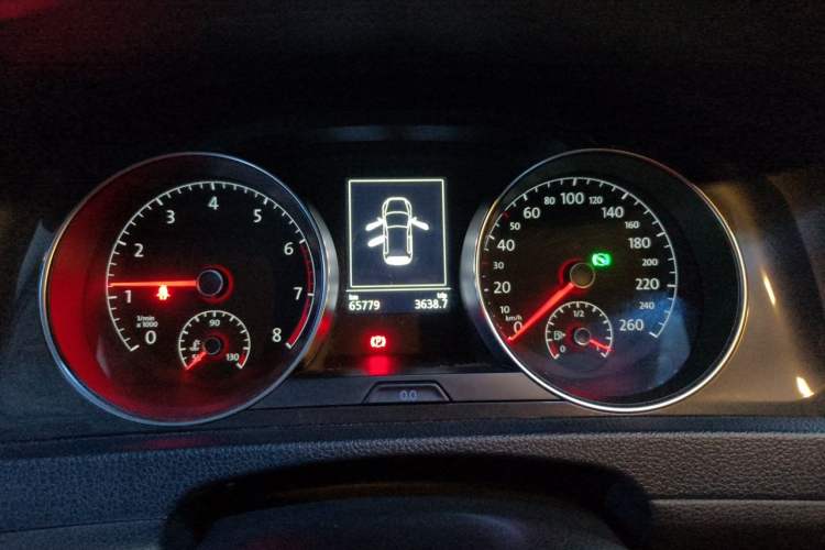 Used Volkswagen Golf 2019 200TSI DSG Comfort & Ambition Edition China VI Standard Instrument Cluster