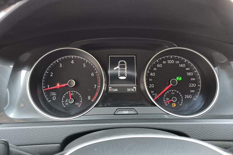 Used Volkswagen Golf 2019 280TSI DSG Comfort Version China VI Standard Instrument Cluster