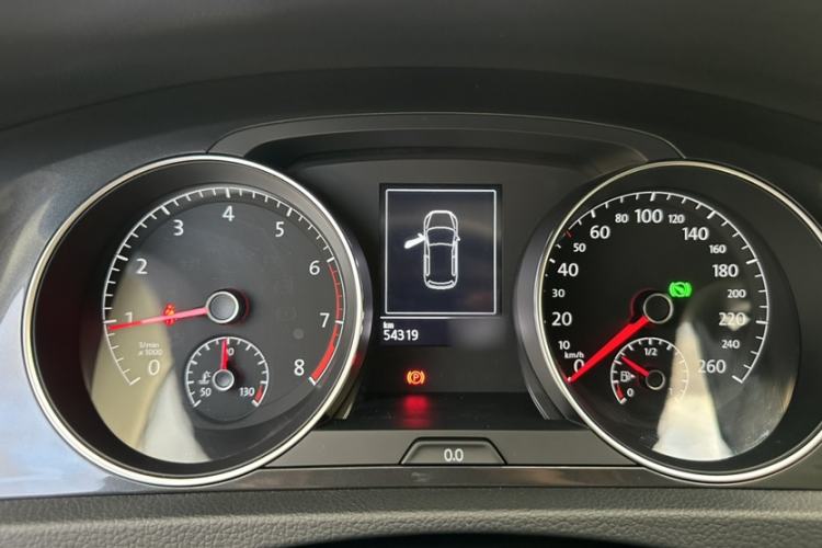 Used Volkswagen Golf 2019 280TSI DSG Comfort Version China VI Standard Interior 10