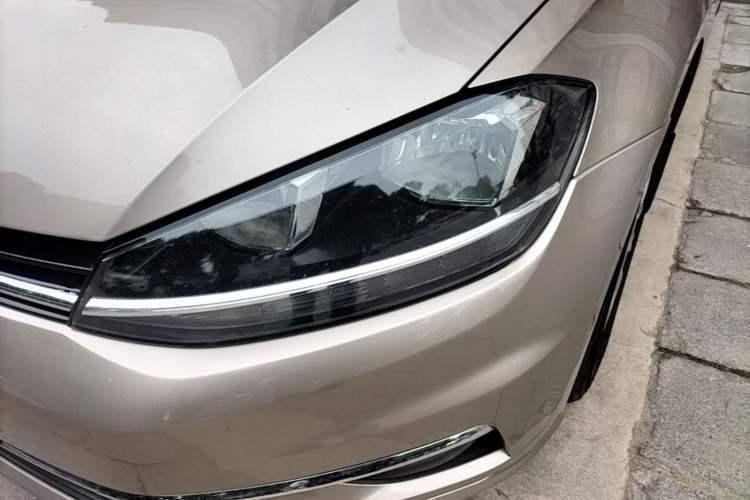 Used Volkswagen Golf 2019 200TSI DSG Comfort & Ambition Edition China VI Standard Left Front Headlight