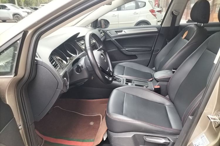 Used Volkswagen Golf 2019 200TSI DSG Comfort & Ambition Edition China VI Standard Left Front Seat
