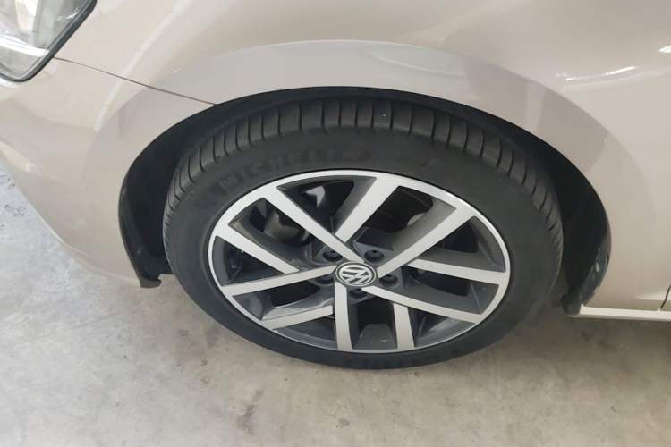Used Volkswagen Golf 2019 200TSI DSG Comfort & Ambition Edition China VI Standard Left Front Wheel Hub