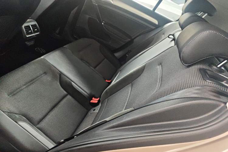 Used Volkswagen Golf 2019 280TSI DSG Comfort Version China V Standard Left Rear Seat