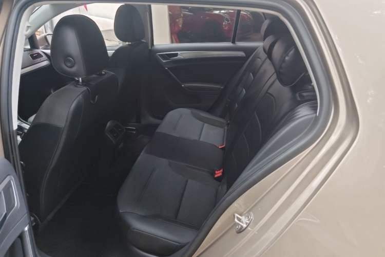 Used Volkswagen Golf 2019 280TSI DSG Comfort Version China V Standard Left Rear Seat