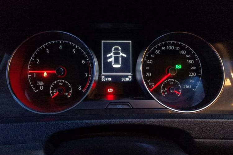 Used Volkswagen Golf 2019 200TSI DSG Comfort & Ambition Edition China VI Standard Odometer Close Up