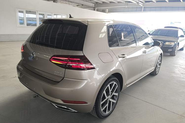 Used Volkswagen Golf 2019 280TSI DSG Luxury Version China VI Standard Rear Right 45 Deg