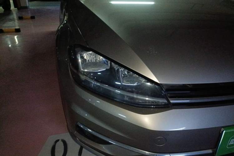Used Volkswagen Golf 2019 200TSI DSG Comfort & Ambition Edition China VI Standard Right Front Headlight
