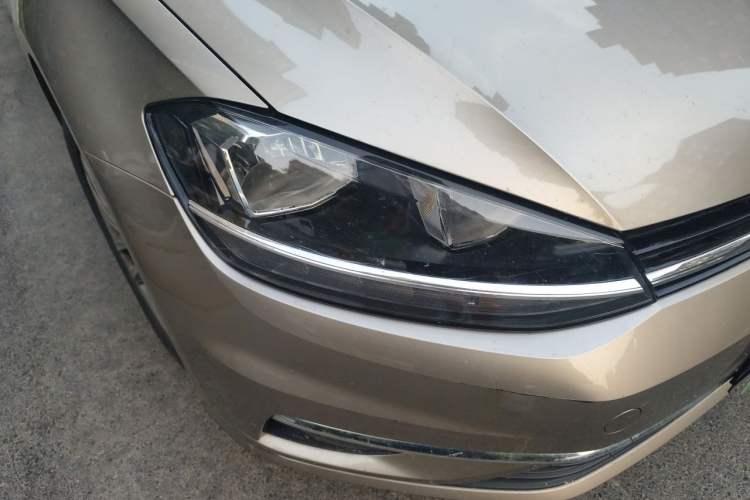 Used Volkswagen Golf 2019 200TSI DSG Comfort & Ambition Edition China VI Standard Right Front Headlight