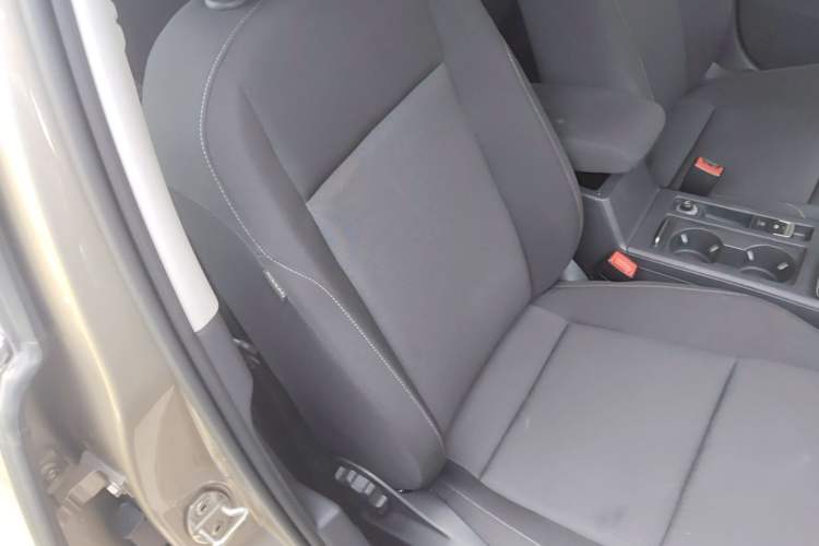 Used Volkswagen Golf 2019 200TSI DSG Comfort & Ambition Edition China VI Standard Right Front Seat