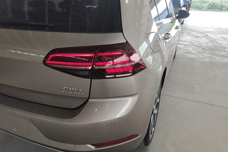 Used Volkswagen Golf 2019 280TSI DSG Luxury Version China VI Standard Right Rear Taillight