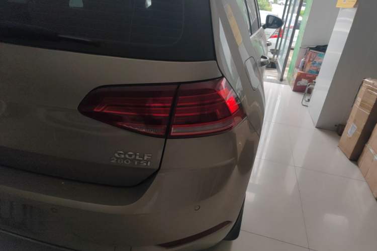 Used Volkswagen Golf 2019 280TSI DSG Comfort Version China VI Standard Right Rear Taillight