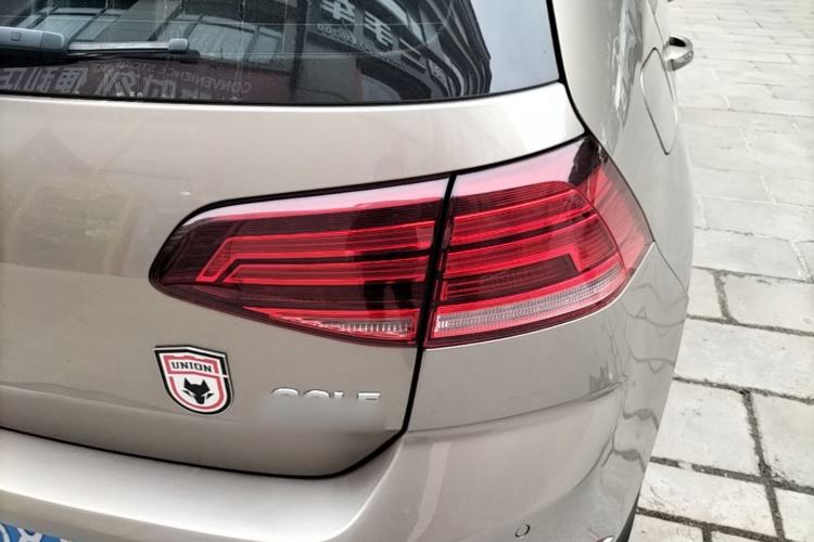 Used Volkswagen Golf 2019 200TSI DSG Comfort & Ambition Edition China VI Standard Right Rear Taillight