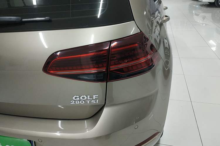 Used Volkswagen Golf 2019 280TSI DSG Luxury Version China V Standard Right Rear Taillight
