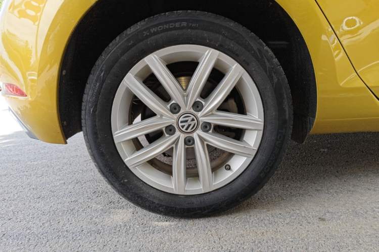 Used Volkswagen Golf 2019 280TSI DSG Comfort Version China V Standard Right Rear Wheel Hub