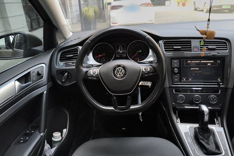Used Volkswagen Golf 2019 280TSI DSG Comfort Version China VI Standard Steering Wheel