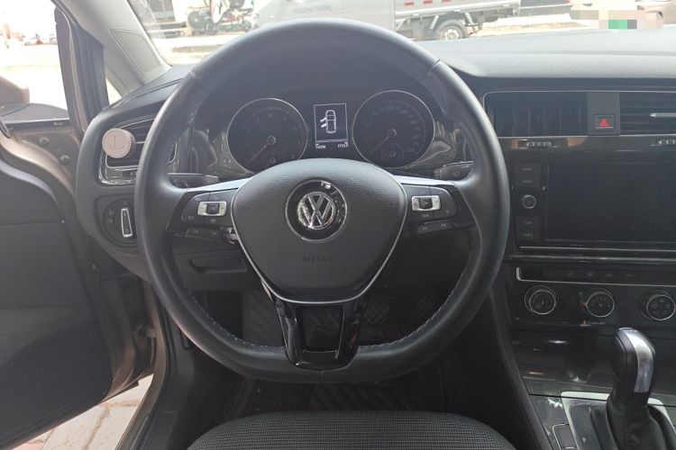 Used Volkswagen Golf 2019 280TSI DSG Comfort Version China VI Standard Steering Wheel