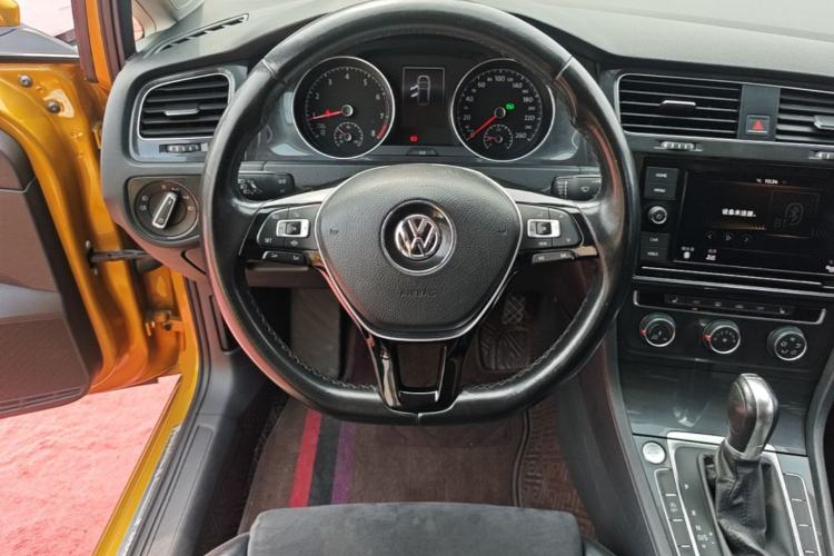 Used Volkswagen Golf 2019 280TSI DSG Luxury Version China V Standard Steering Wheel