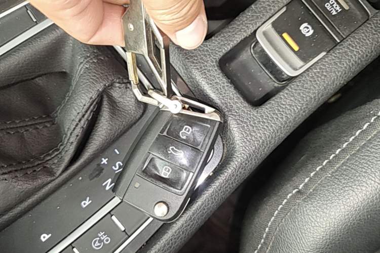 Used Volkswagen Golf 2019 280TSI DSG Luxury Version China VI Standard Vehicle Key