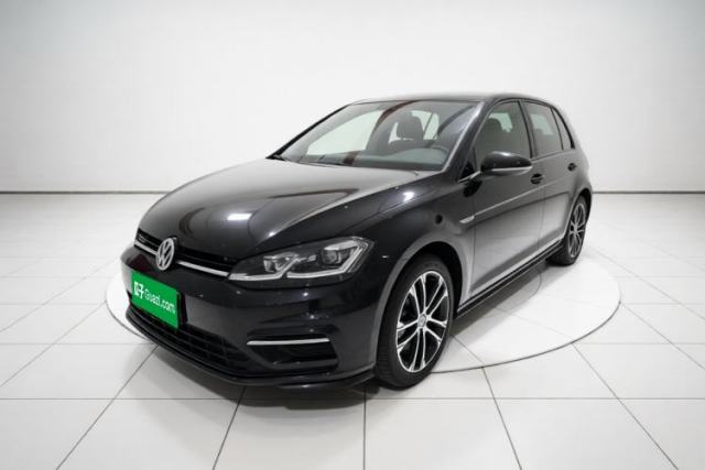 Ojetý Volkswagen Golf 2020 Charming Edition 280TSI DSG R-Line