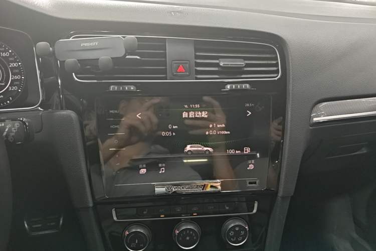 Used Volkswagen Golf 2020 Charming Edition 280TSI DSG R-Line Audio And AC Panel