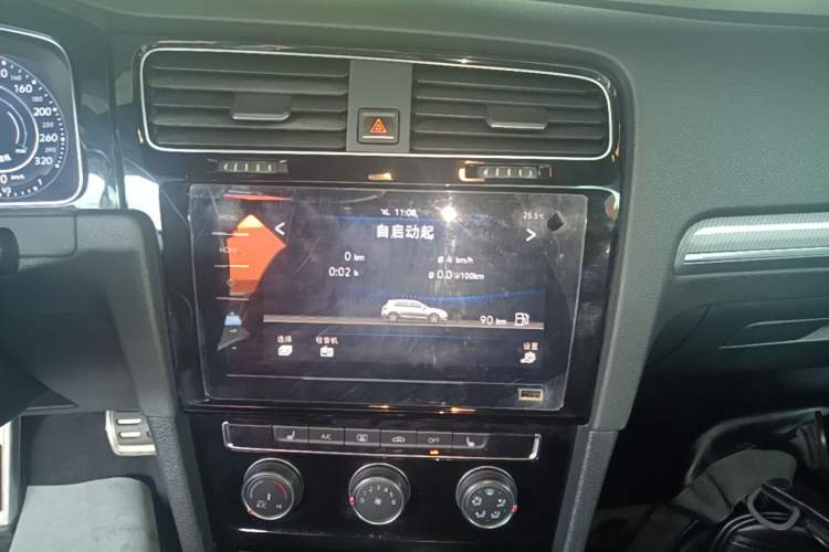 Used Volkswagen Golf 2020 Charming Edition 280TSI DSG R-Line Audio And AC Panel