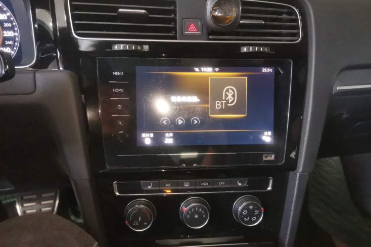 Used Volkswagen Golf 2020 Charming Edition 280TSI DSG R-Line Audio And AC Panel