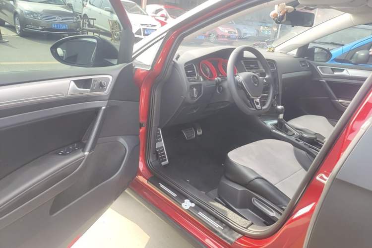 Used Volkswagen Golf 2020 280TSI DSG Comfort Version Driver Seat