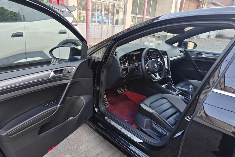 Used Volkswagen Golf 2020 Charming Edition 280TSI DSG R-Line Driver Seat