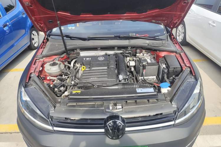 Used Volkswagen Golf 2020 280TSI DSG Comfort Version Engine Bay