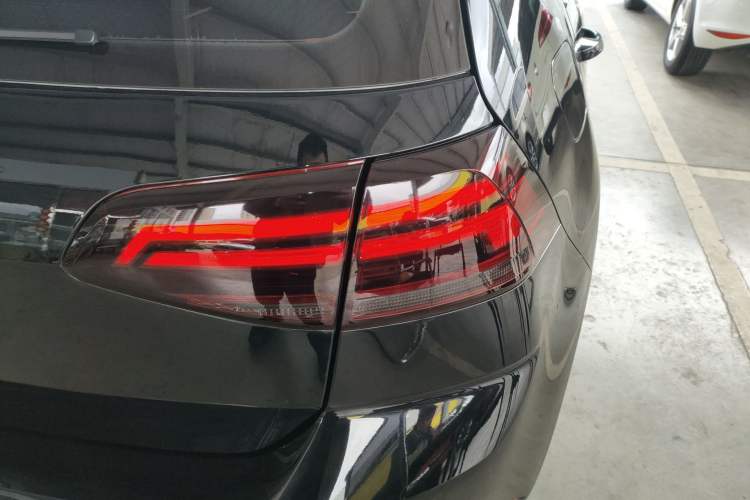 Used Volkswagen Golf 2020 280TSI DSG Comfort Version Exterior 3