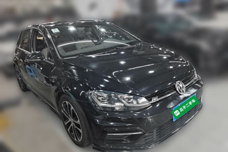 Used Volkswagen Golf 2020 Charming Edition 280TSI DSG R-Line Front Right 45 Deg