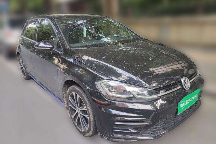 Used Volkswagen Golf 2020 Charming Edition 280TSI DSG R-Line Front Right 45 Deg