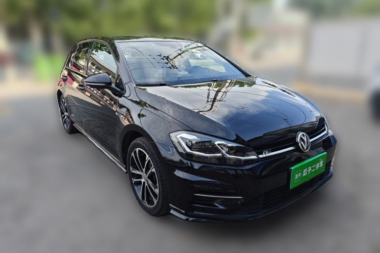 Used Volkswagen Golf 2020 Charming Edition 280TSI DSG R-Line Front Right 45 Deg