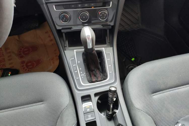 Used Volkswagen Golf 2020 280TSI DSG Comfort Version Gear Lever