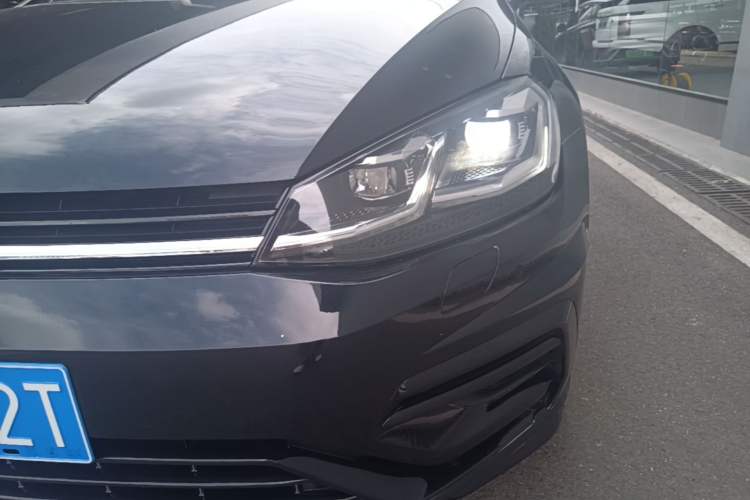 Used Volkswagen Golf 2020 Charming Edition 280TSI DSG R-Line Left Front Headlight