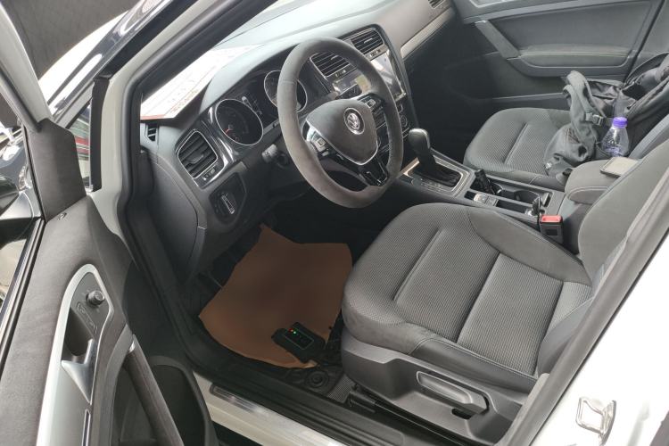 Used Volkswagen Golf 2020 280TSI DSG Comfort Version Left Front Seat